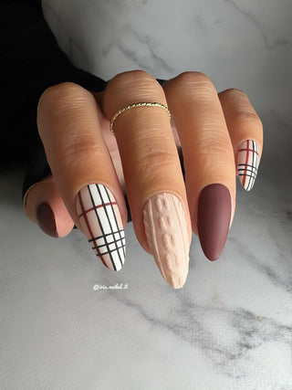 Kerst Nail Art | @iris.nailed.it