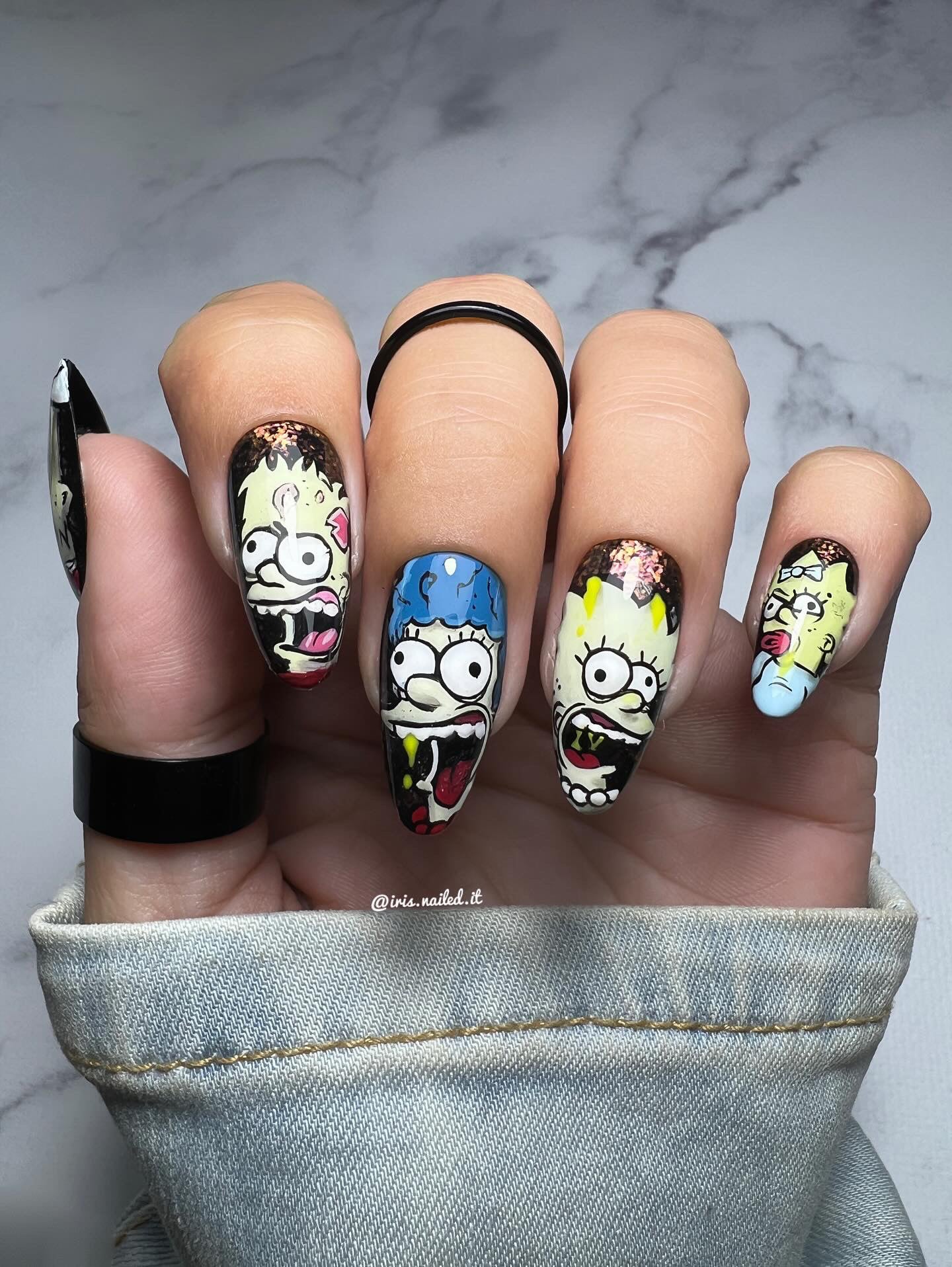 Cartoon Nail Art door @iris.nailed.it