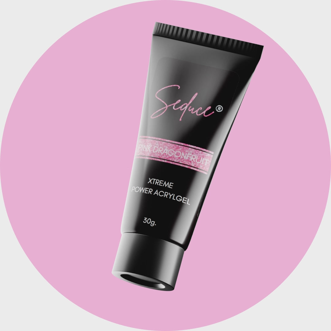 Video laden: &lt;p&gt;Een acrylgel product (niet afweekbaar) is geschikt voor alle nageltypes, ook voor dunne/broze nagels! Dit product kan je gebruiken om te verlengen. &lt;/p&gt;&lt;p&gt;Een Acrylgel product moet op zijn plek worden geplaatst en is geen self levelerend product. Hiervoor gebruik je 70% alcohol om hem te verwerken.&lt;/p&gt;